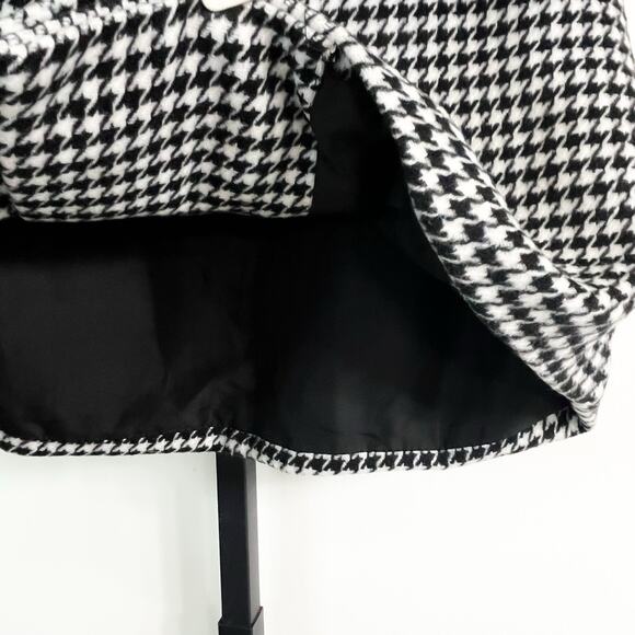 Forever 21 Button Front Mini Skirt - Black White Houndstooth, Size M - Picture 6 of 10